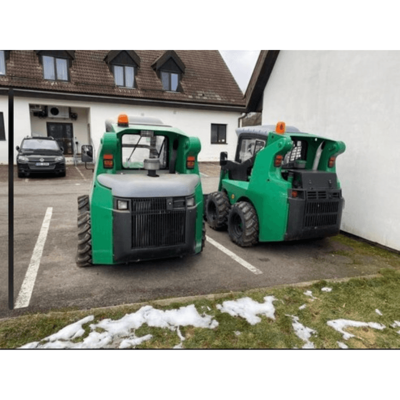 Nakladač kolový smykem řízený